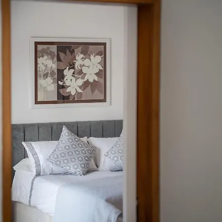Carosim - Quiet Location, Close To Beach, Private *