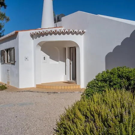 Villa Carosim - Quiet Location, Close To Beach, Private
