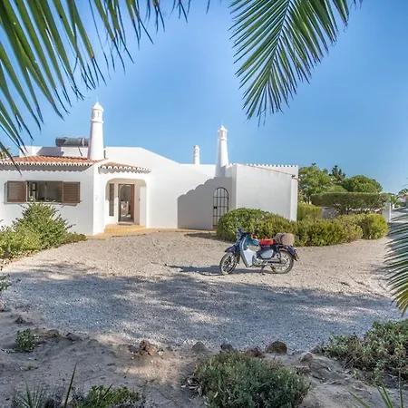 Carosim - Quiet Location, Close To Beach, Private